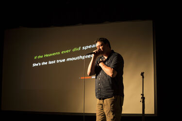 FRINGE CLUB: Karaoke!