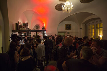 FRINGE CLUB: Artist Take-Over